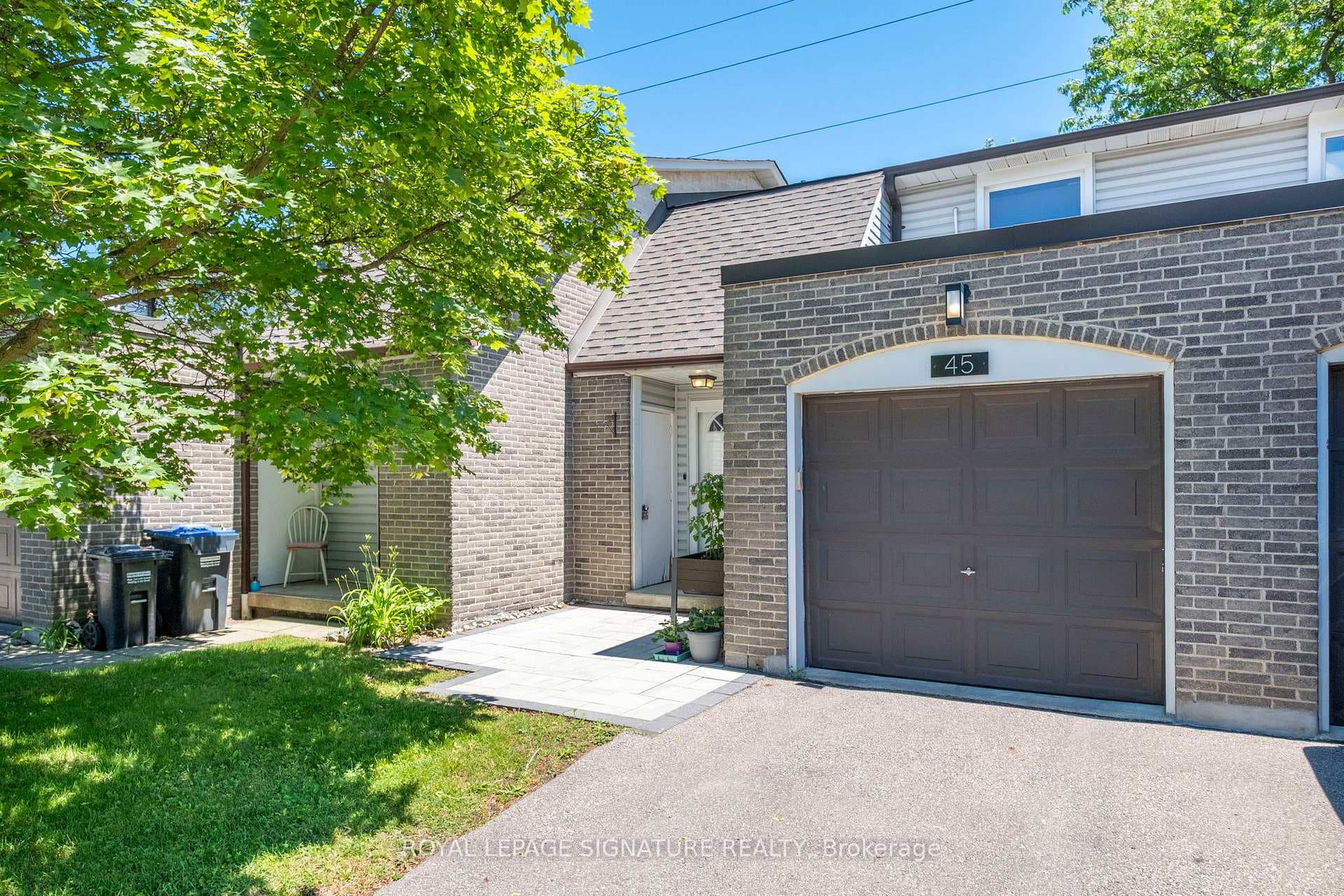 2440 Bromsgrove Road, Mississauga