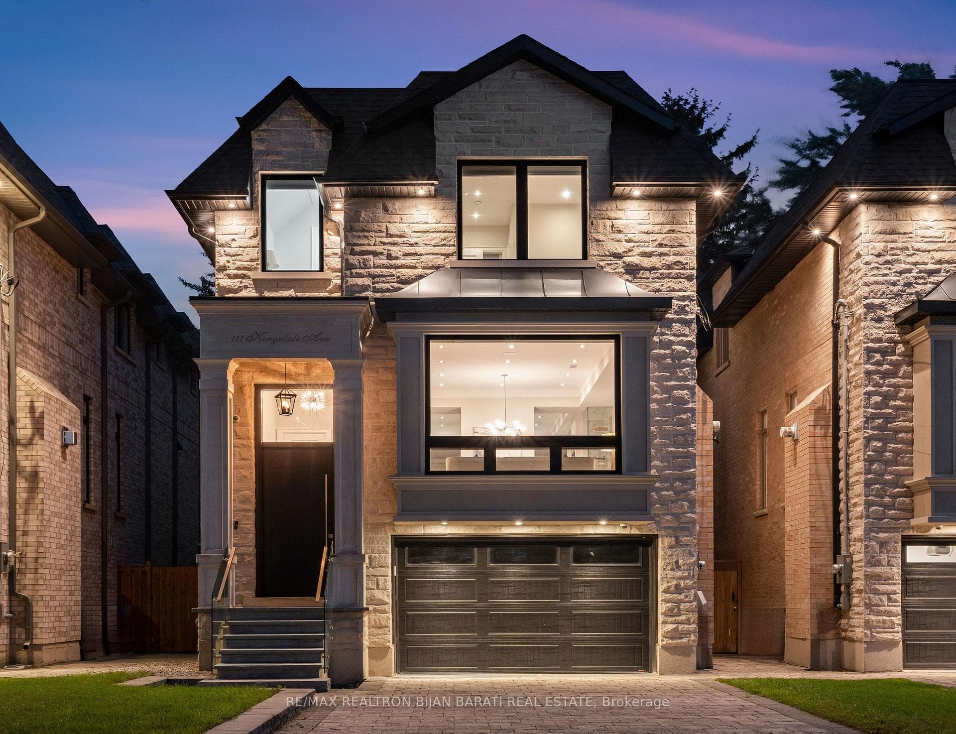 111 Kingsdale Avenue, Toronto