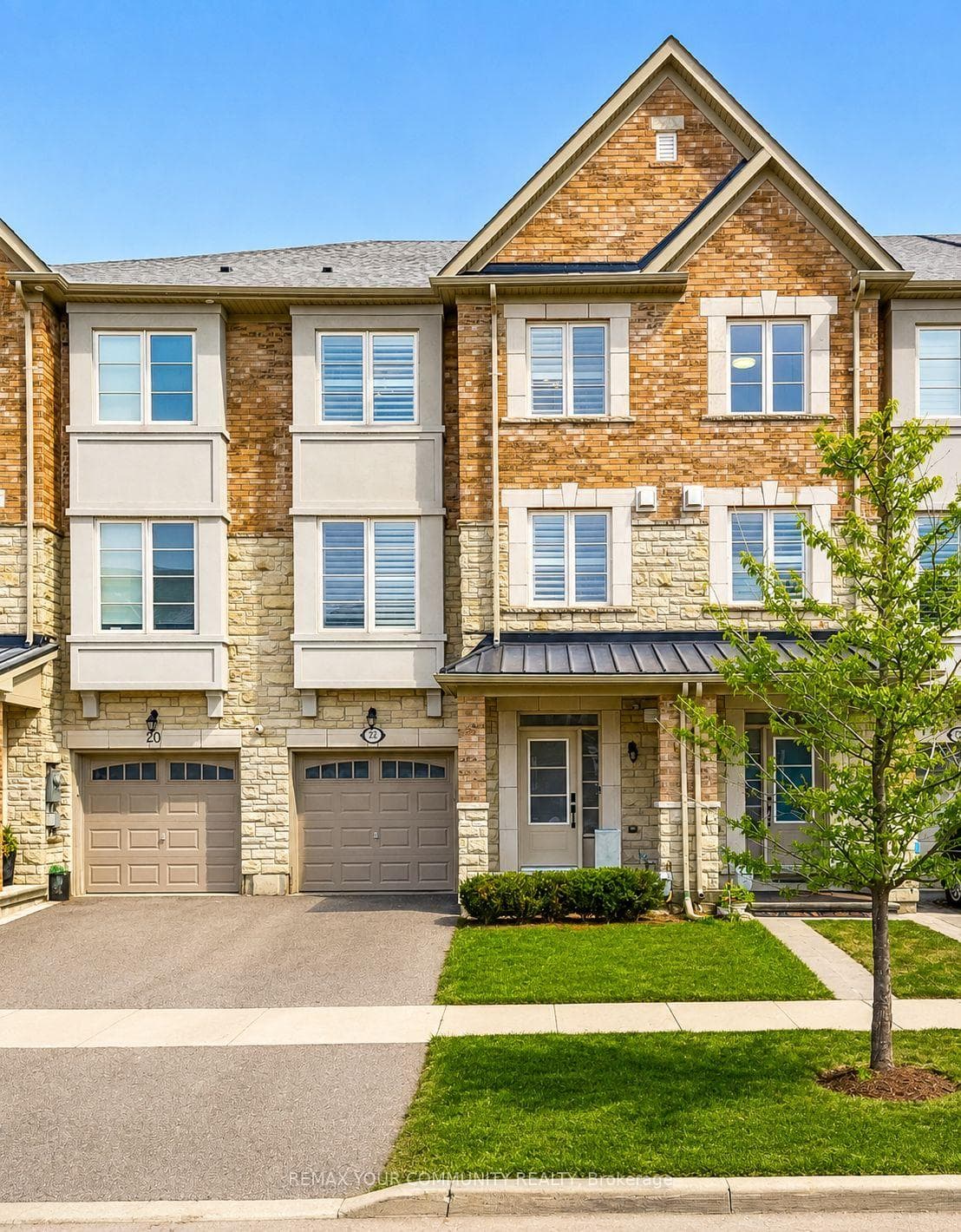 22 Lowther Avenue, Richmond Hill
