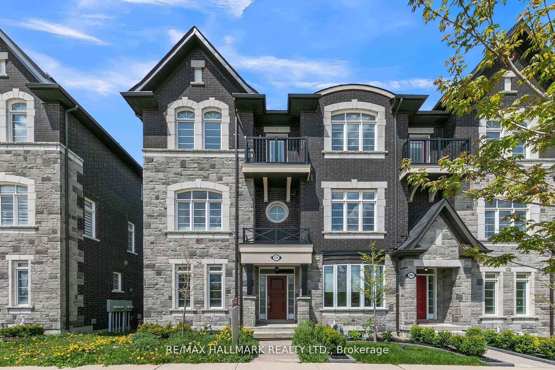 284 King Road, Richmond Hill