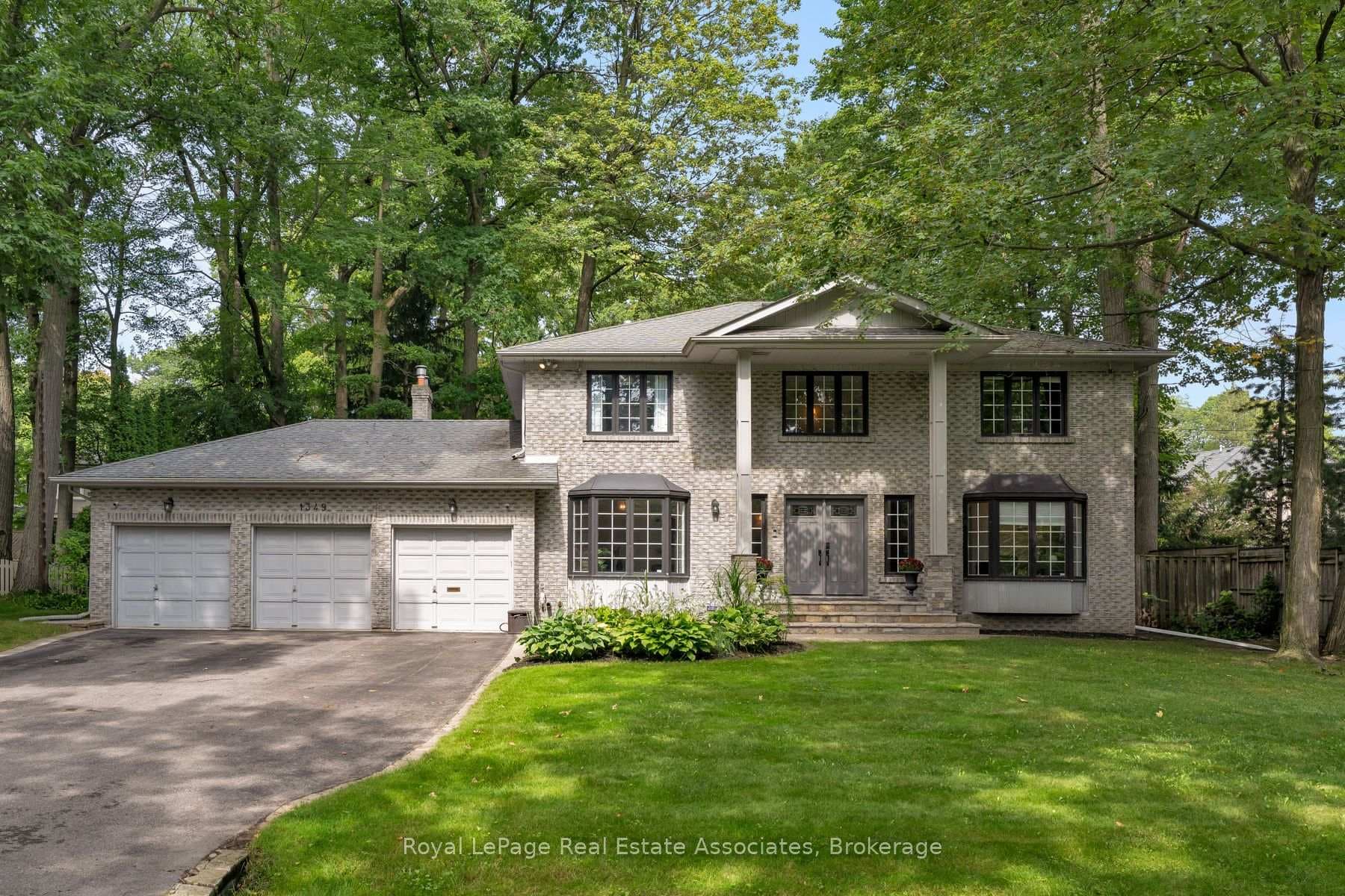 1349 Birchwood Heights Drive, Mississauga