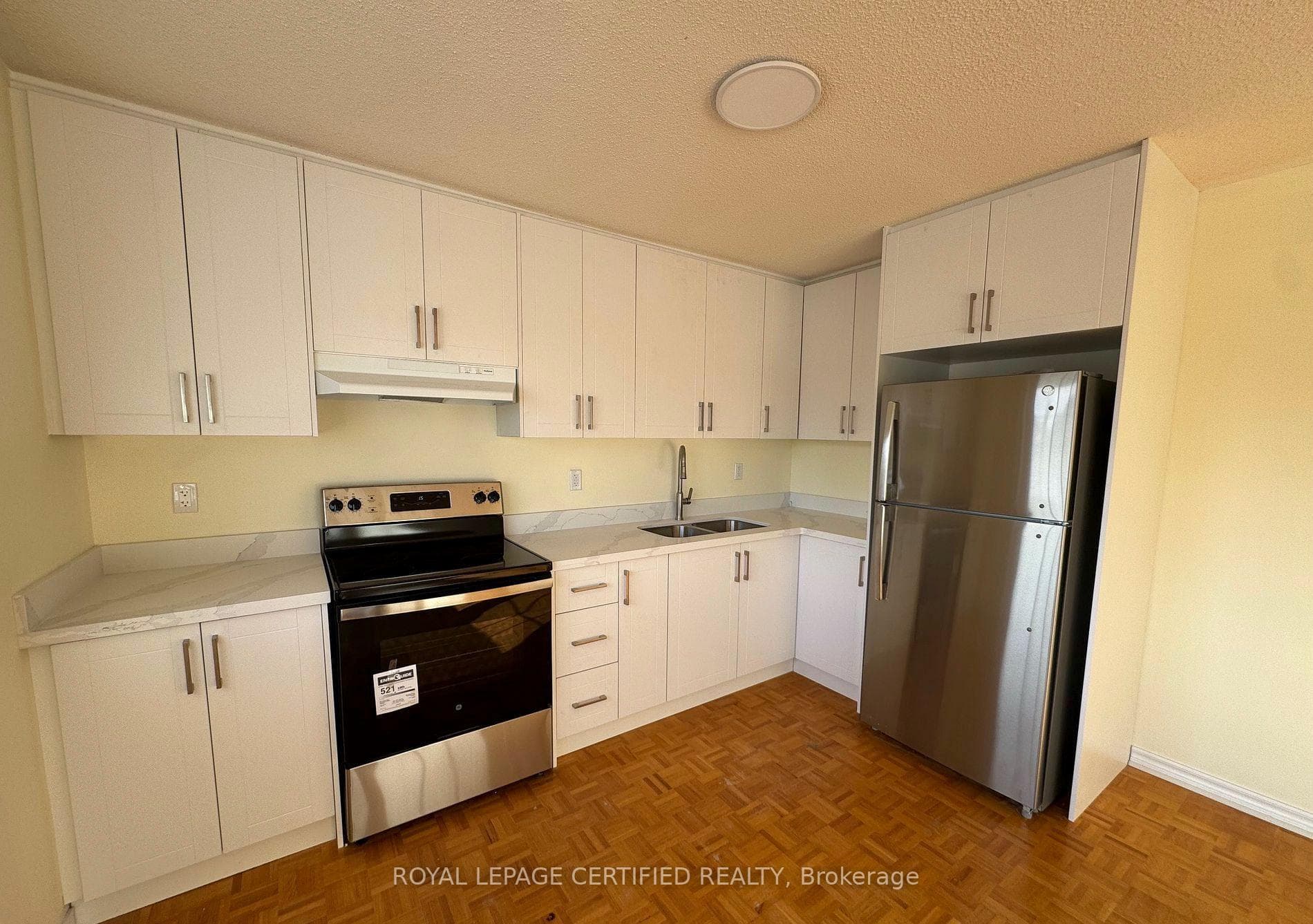 2 Kingsplate Crescent, Toronto