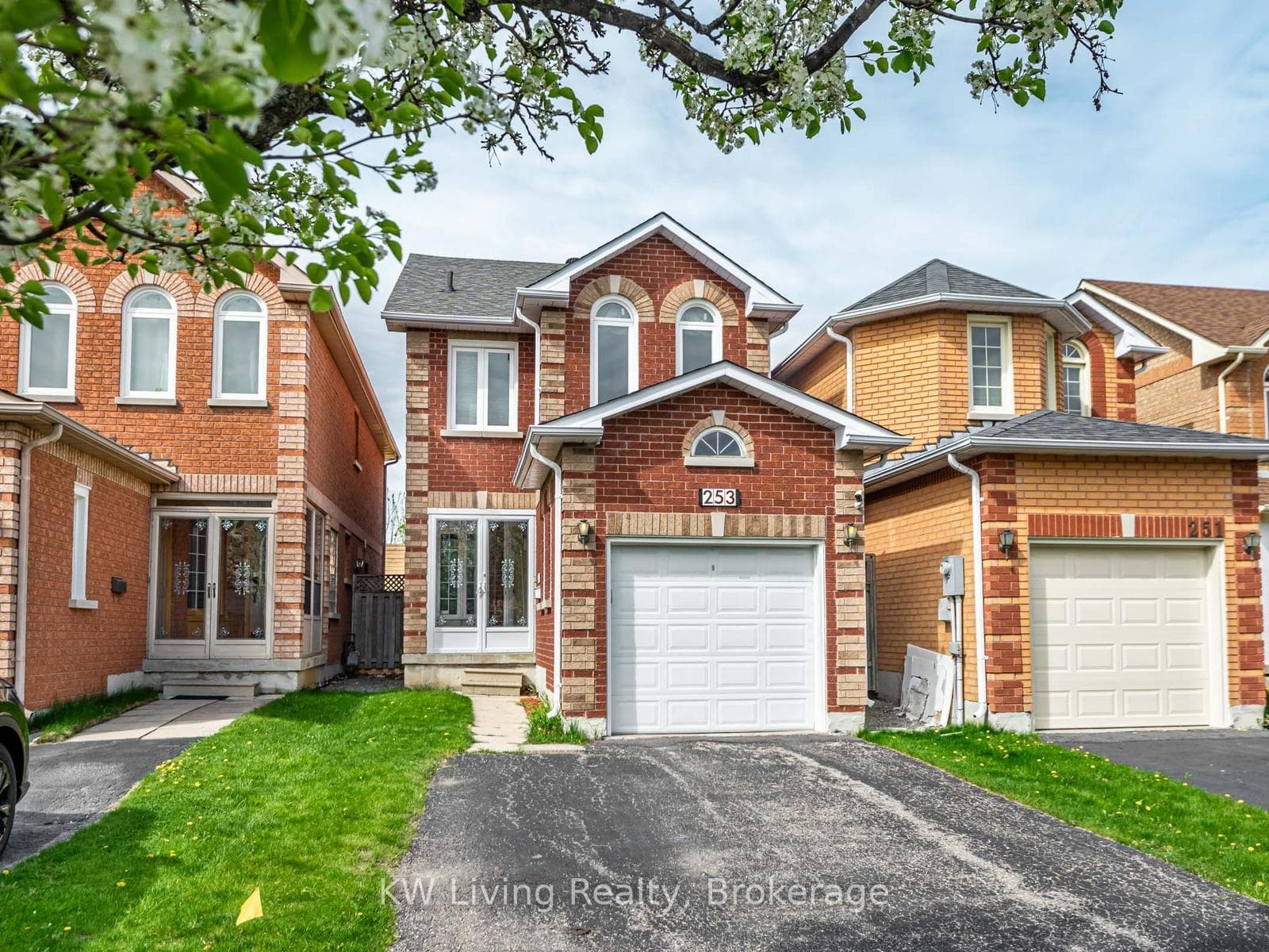253 Milliken Meadows Drive, Markham