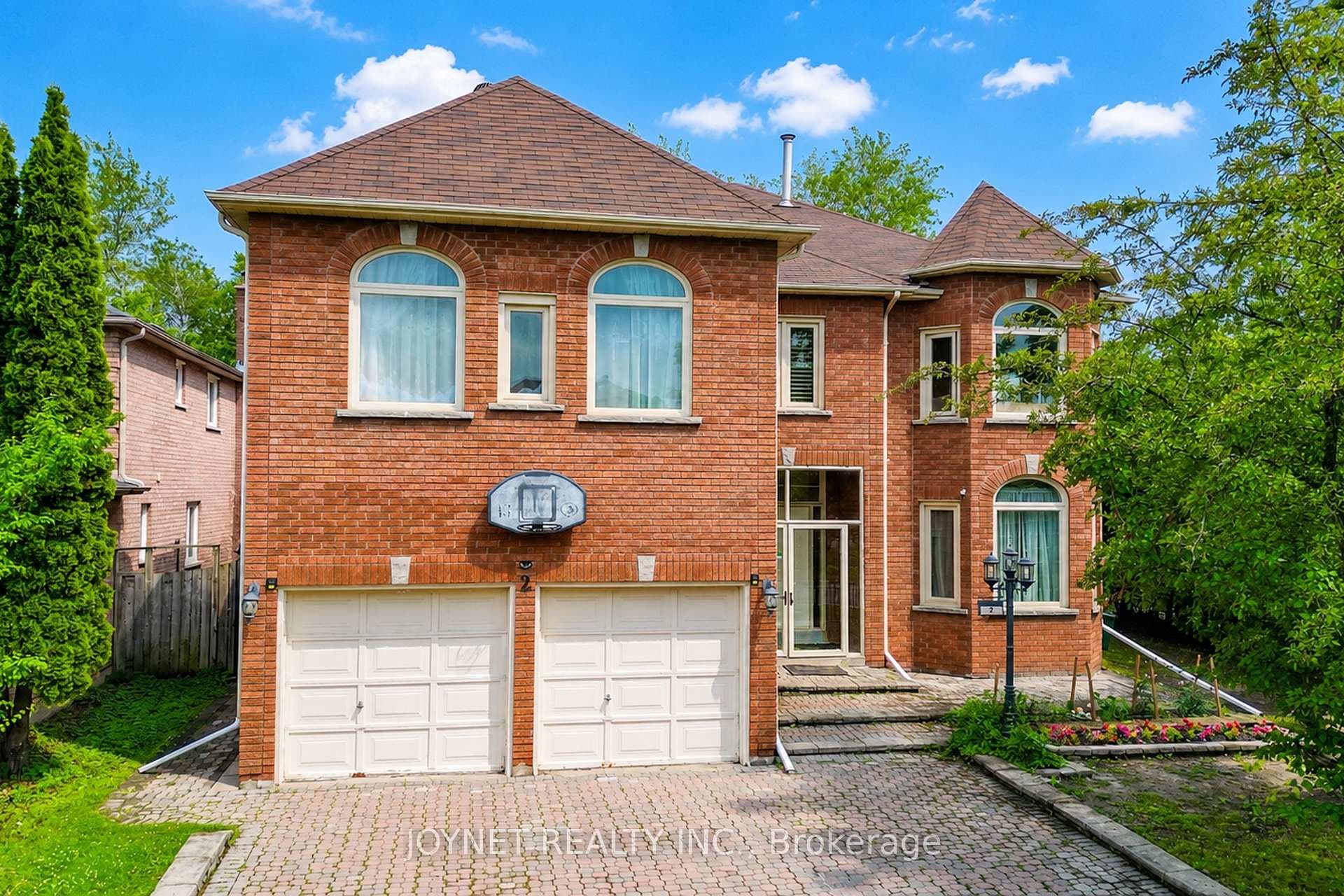 2 Woodriver Street, Richmond Hill