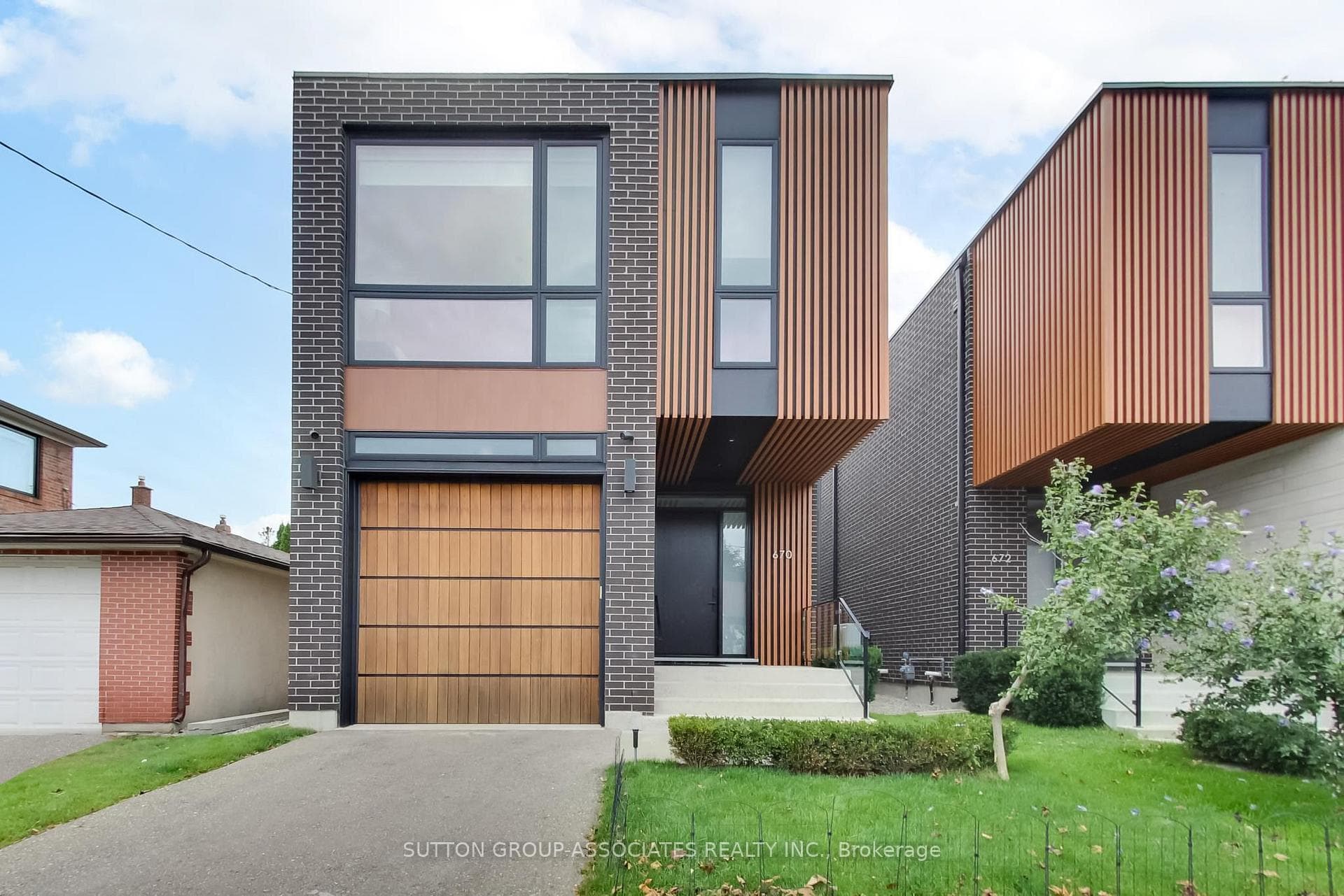 670 Winona Drive, Toronto