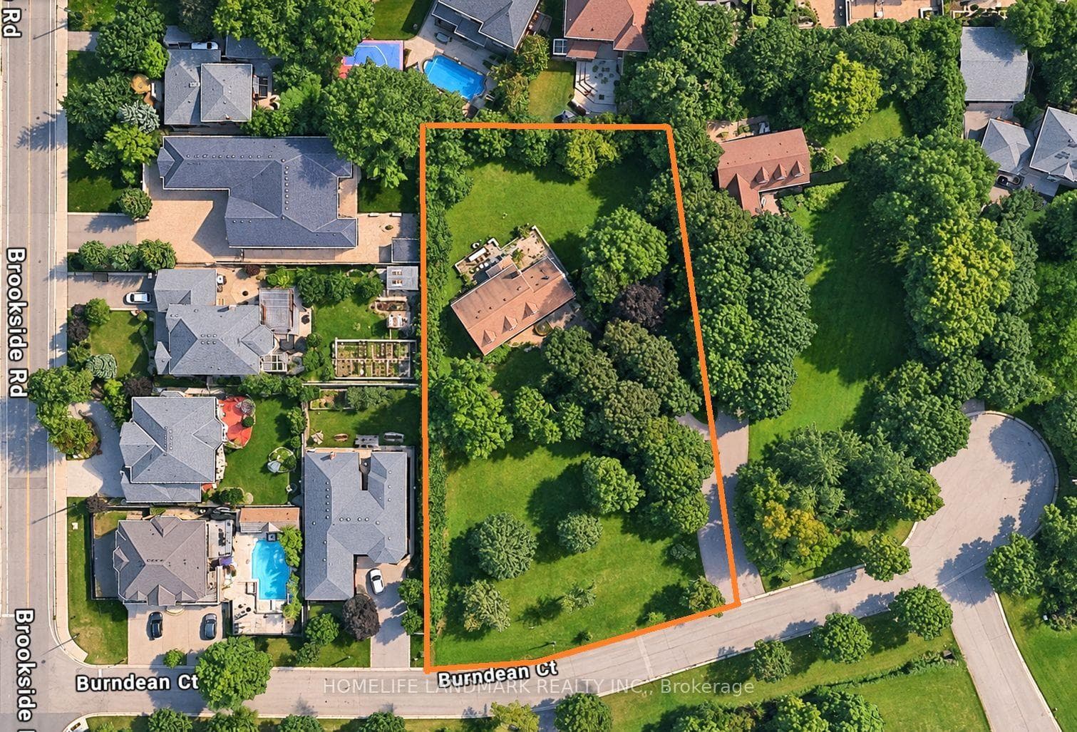 99 Burndean Court, Richmond Hill
