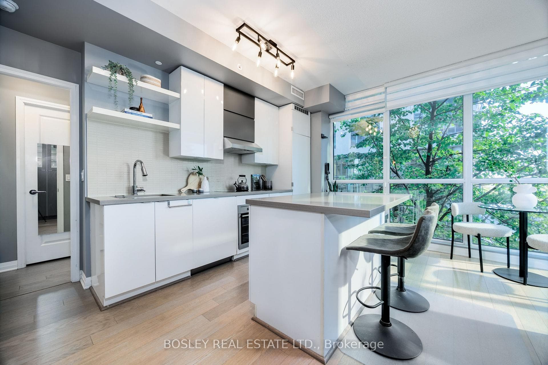 60 Annie Craig Drive, Toronto