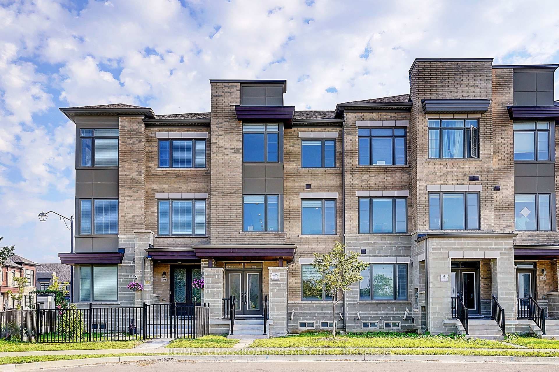 37 Mccague Avenue, Richmond Hill