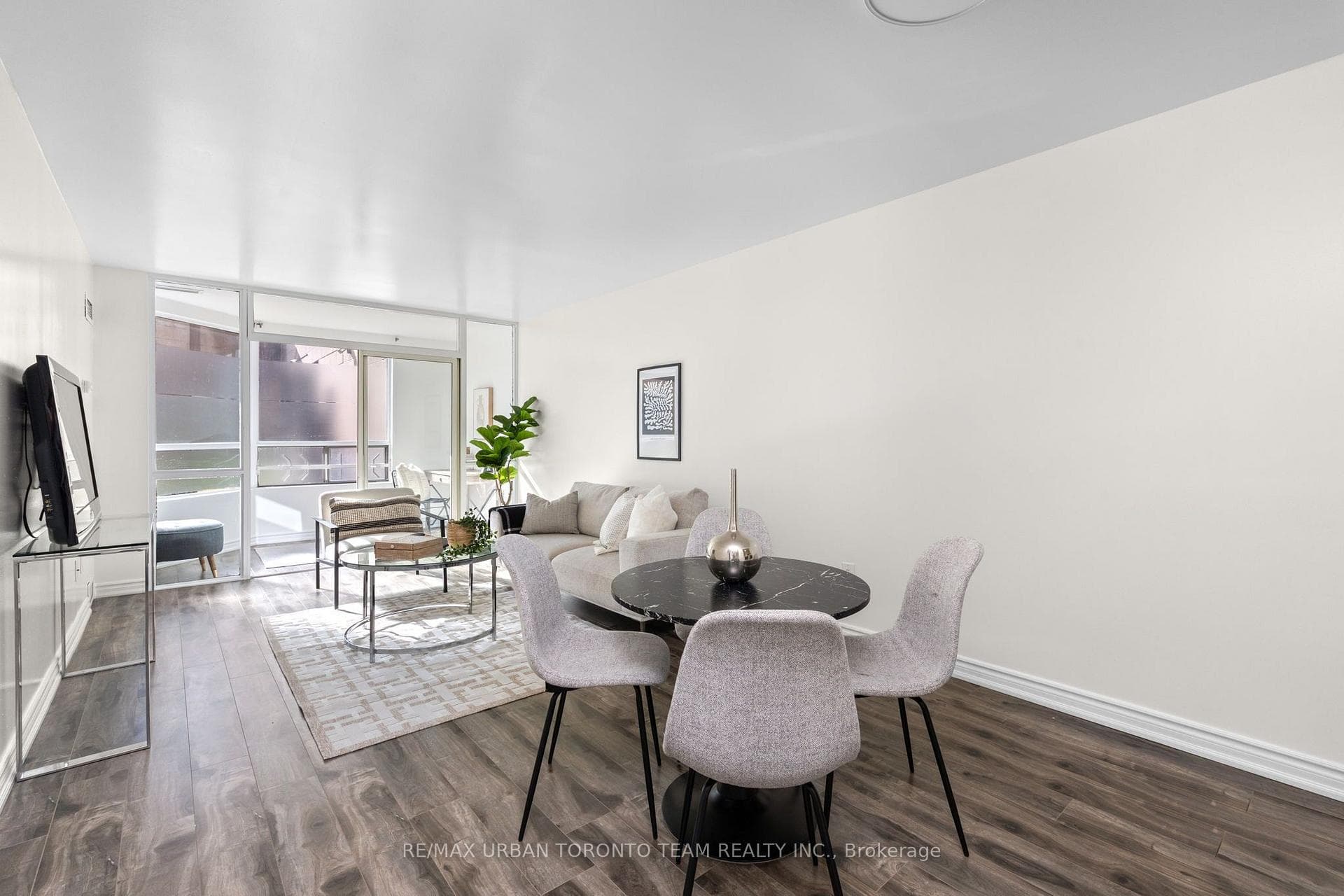 1 Hickory Tree Road, Toronto