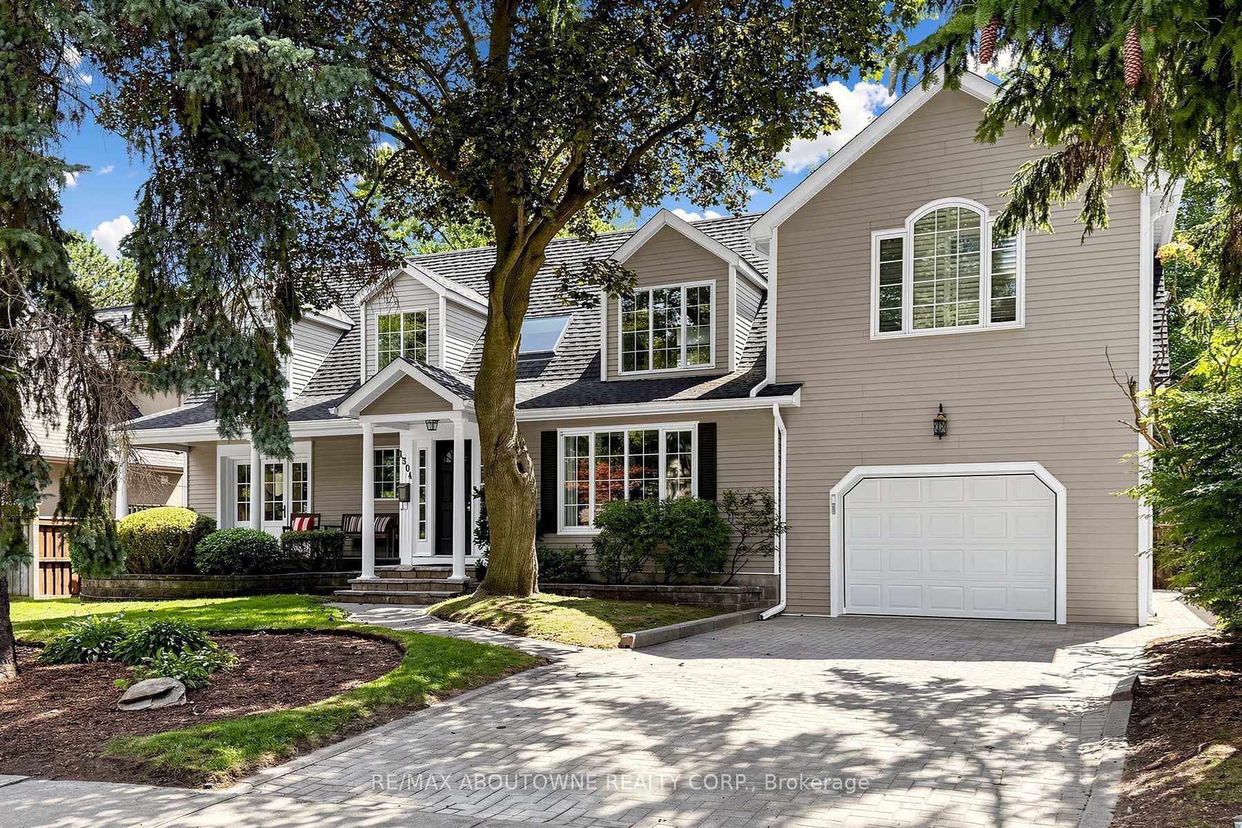 1304 Devon Road, Oakville