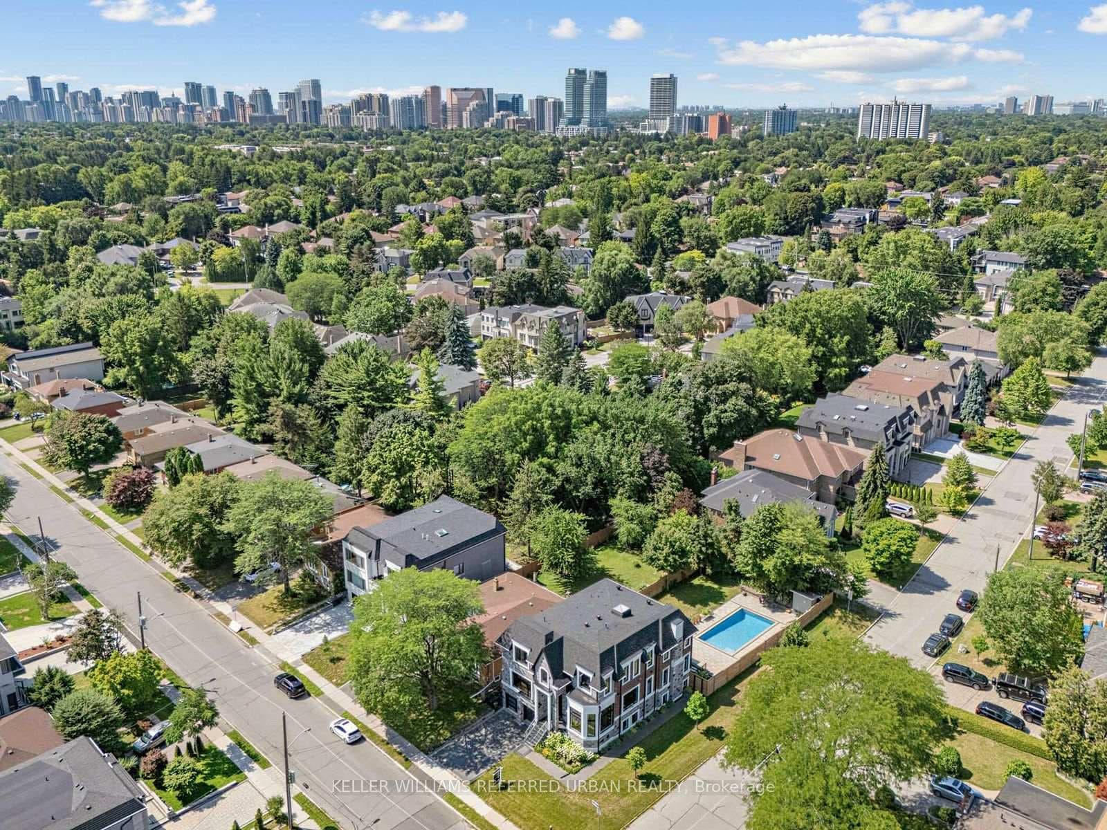35 Lloydminster Crescent, Toronto