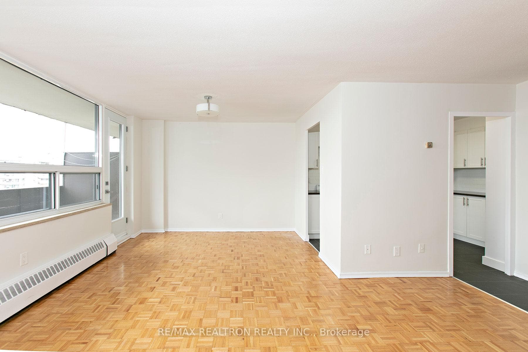 6200 Bathurst Street, Toronto