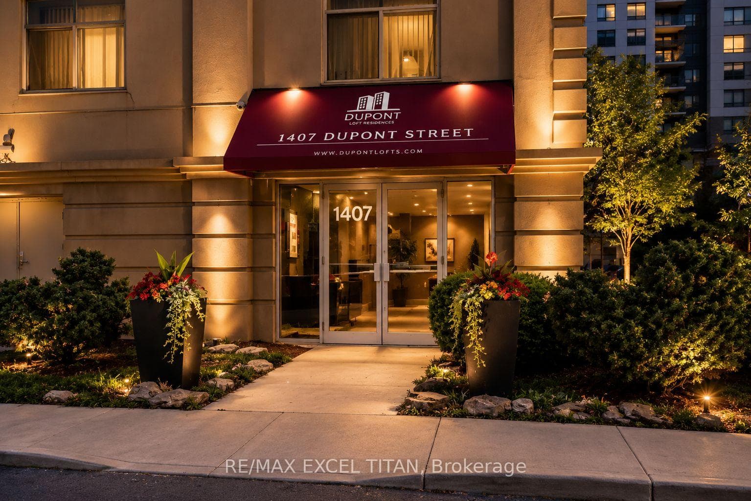 1407 Dupont Street, Toronto