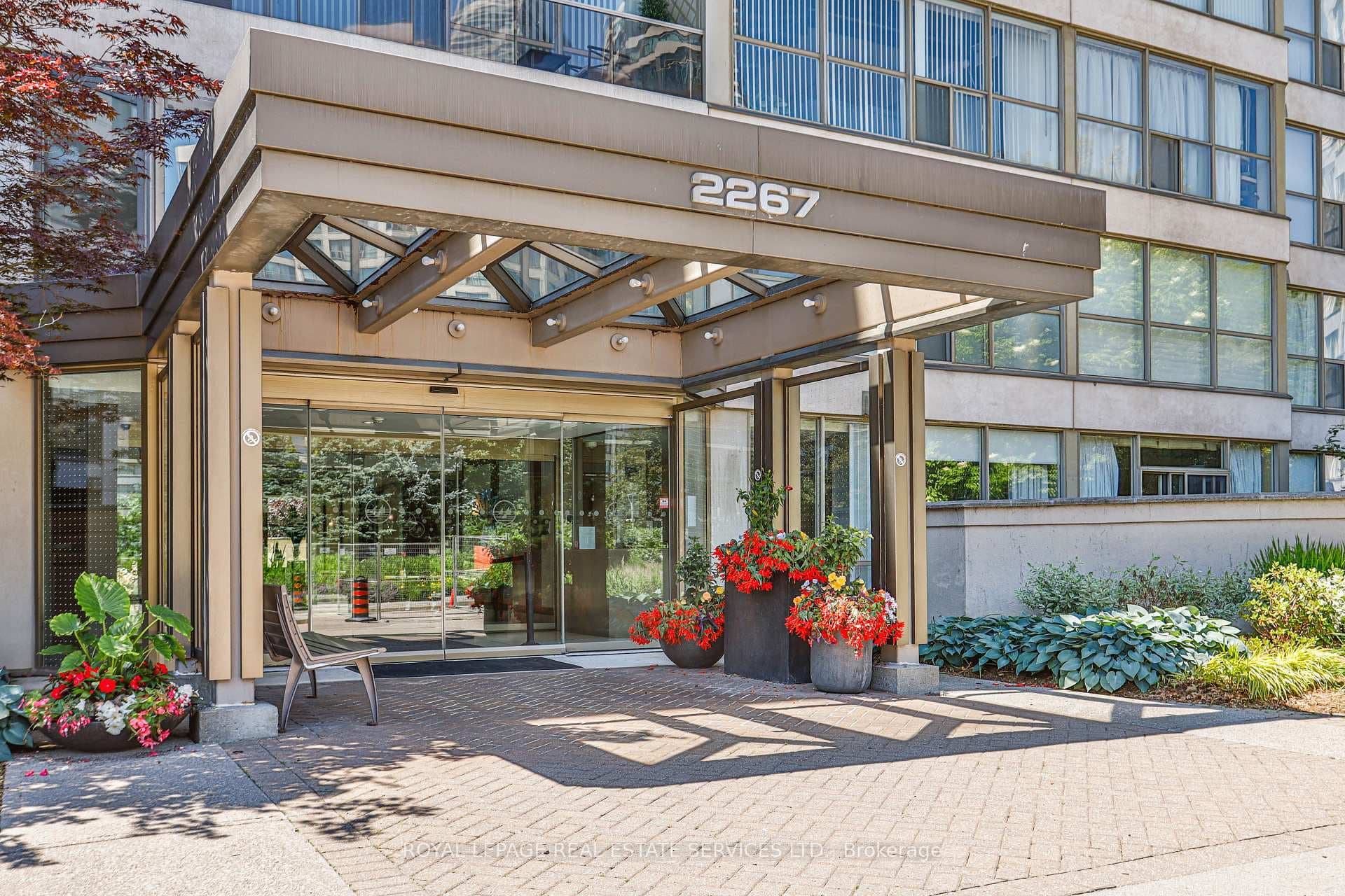 2267 Lake Shore Boulevard, Toronto