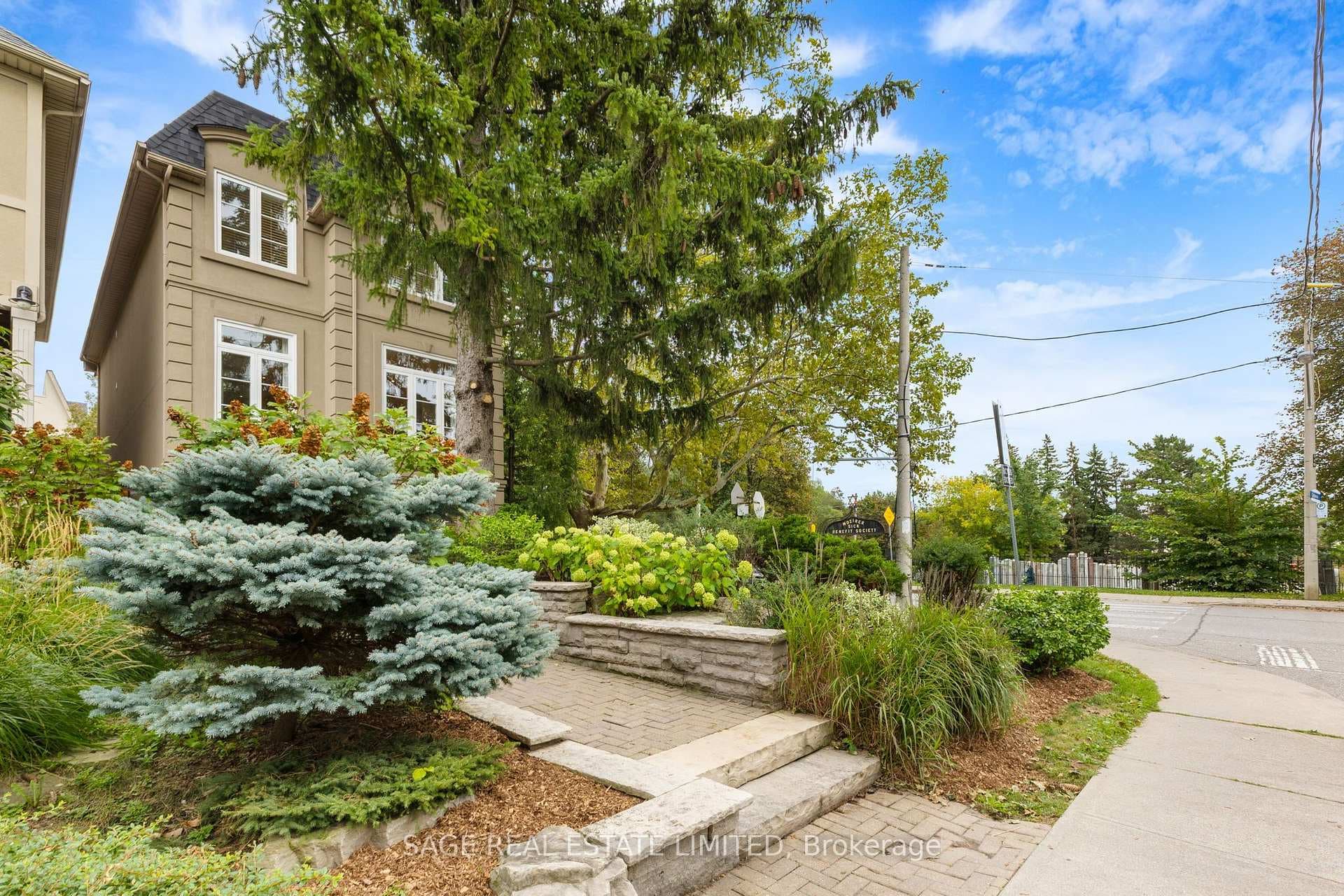 1 Caldow Road, Toronto
