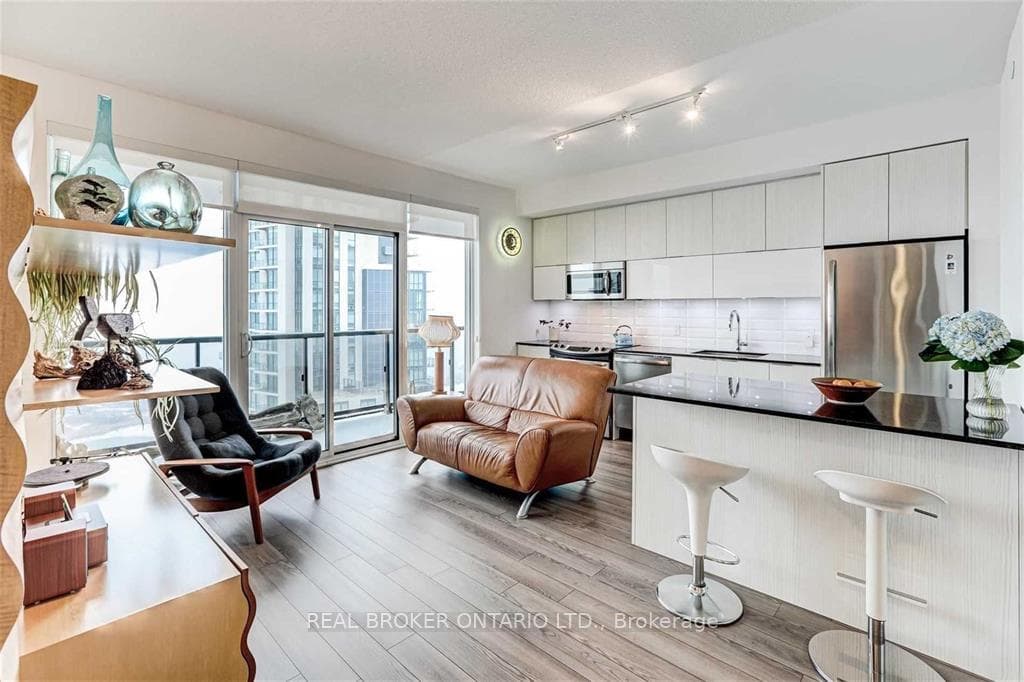 56 Annie Craig Drive, Toronto