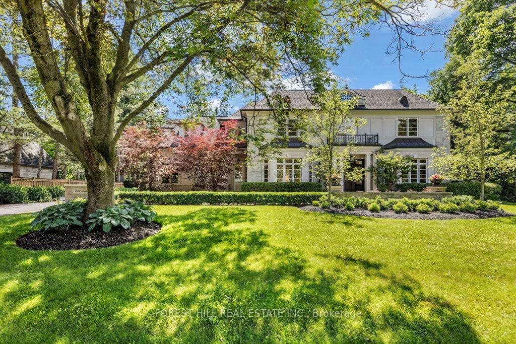 240 Poplar Drive, Oakville