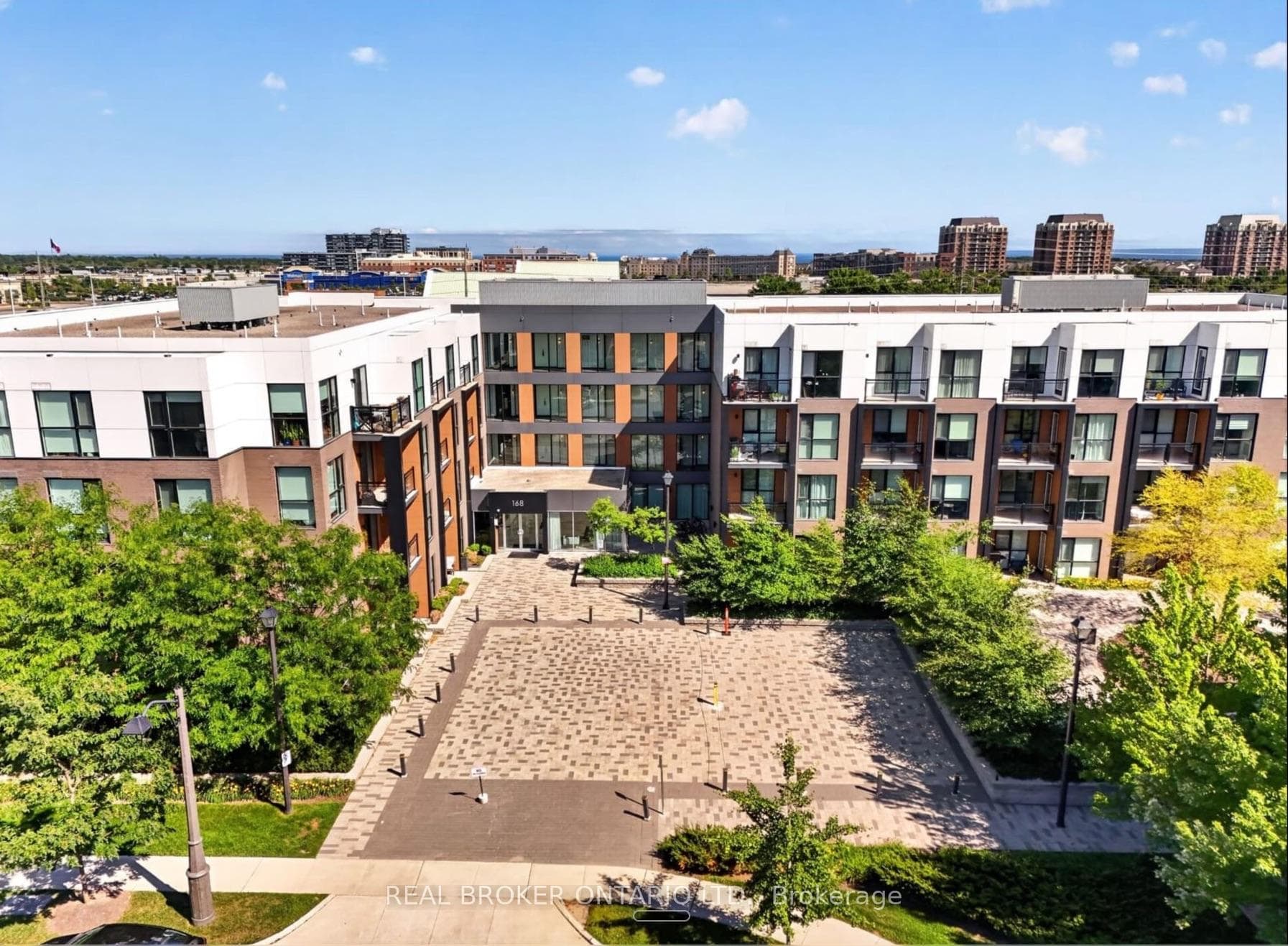 168 Sabina Drive, Oakville
