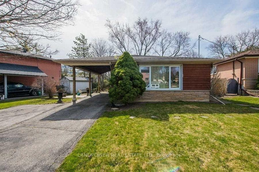 8 Clareville Crescent, Toronto