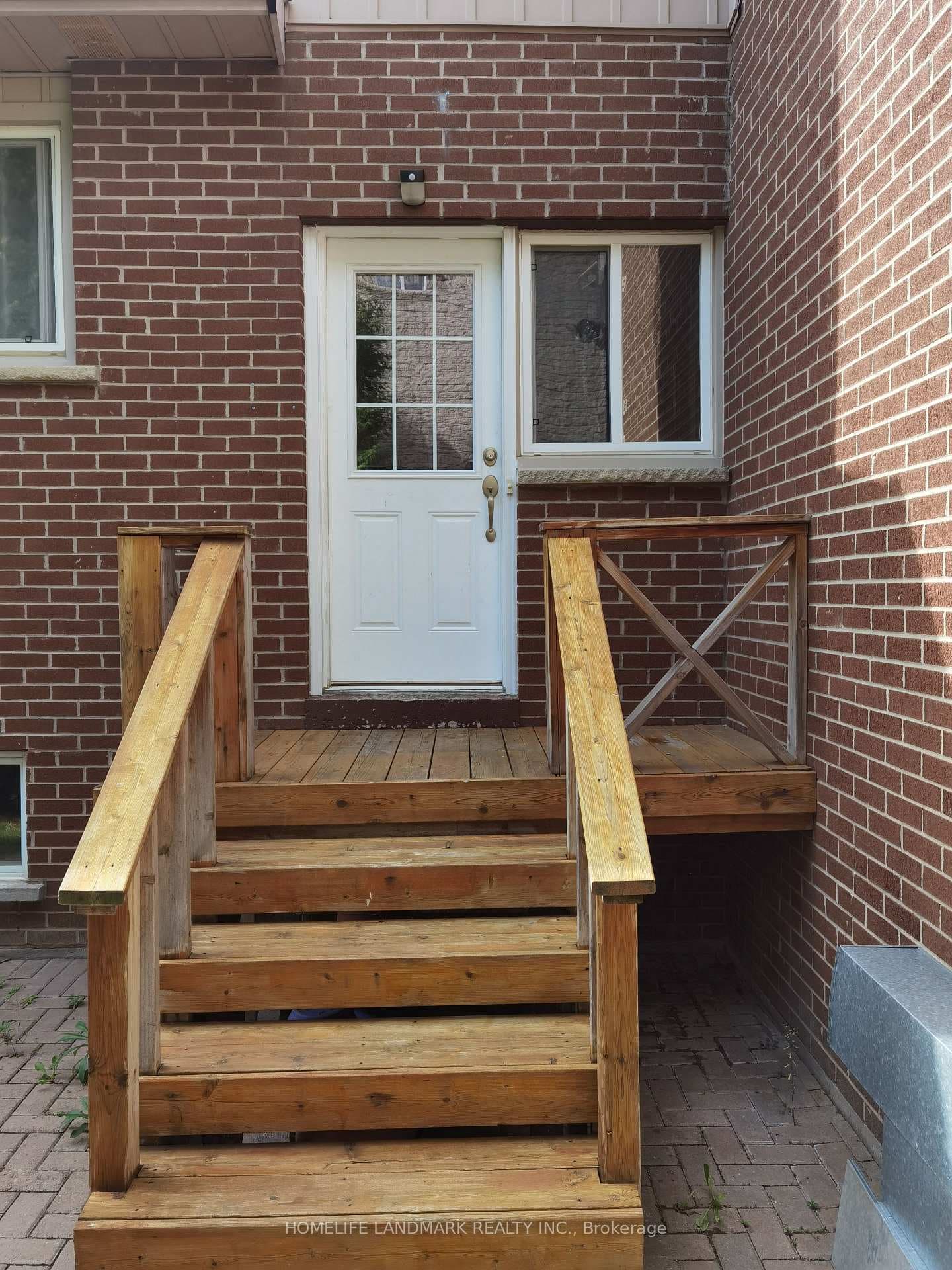 109 Brookside Road, Richmond Hill