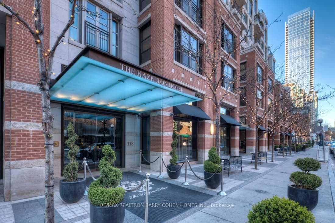 118 Yorkville Avenue, Toronto
