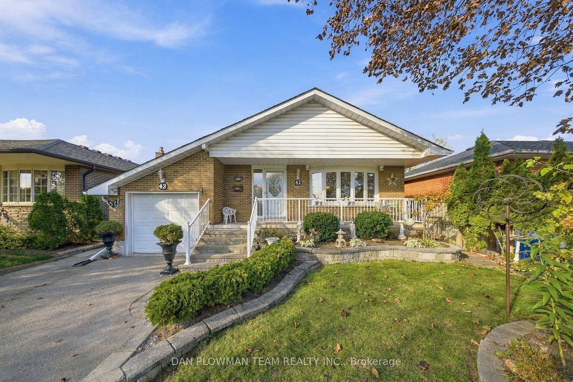 1900 Simcoe Street, Oshawa