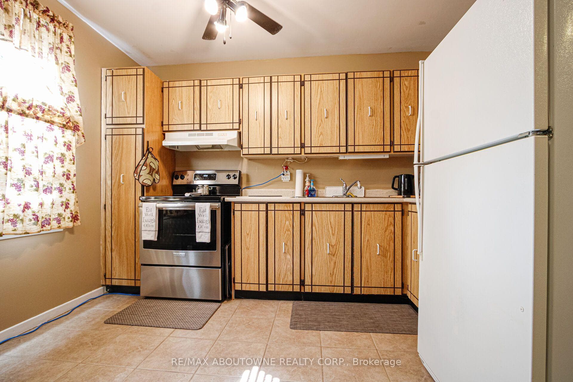 2440 Bromsgrove Road, Mississauga