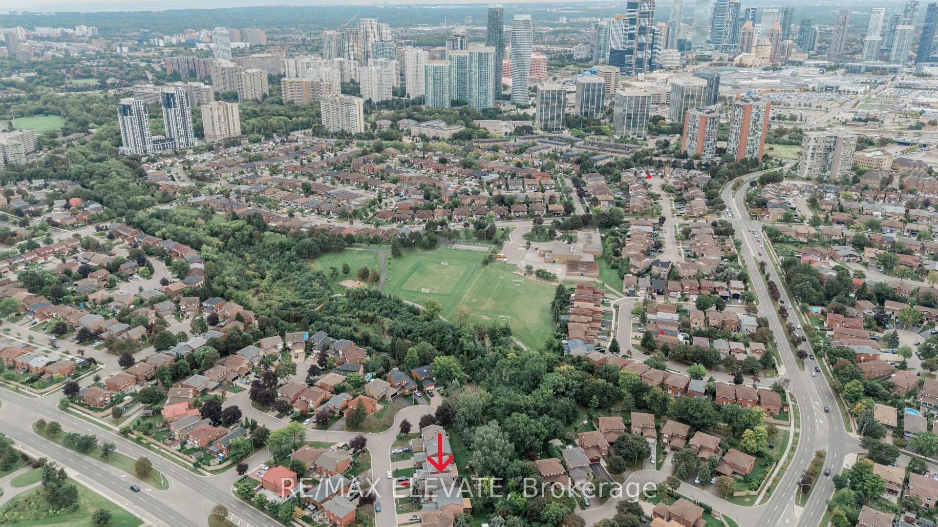 4242 Petersburg Crescent, Mississauga