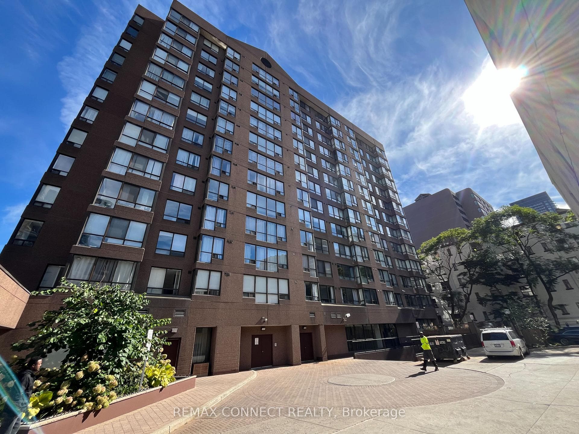 117 Gerrard Street, Toronto