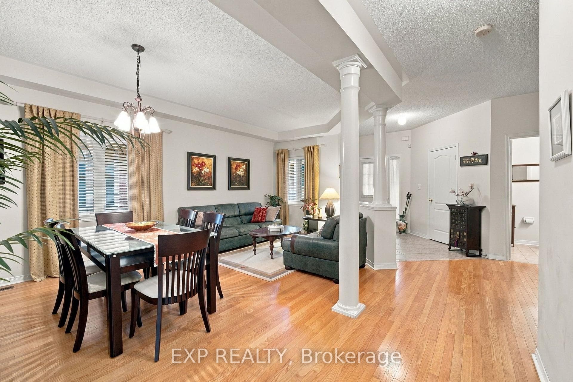 42 Kaitlin Drive, Richmond Hill