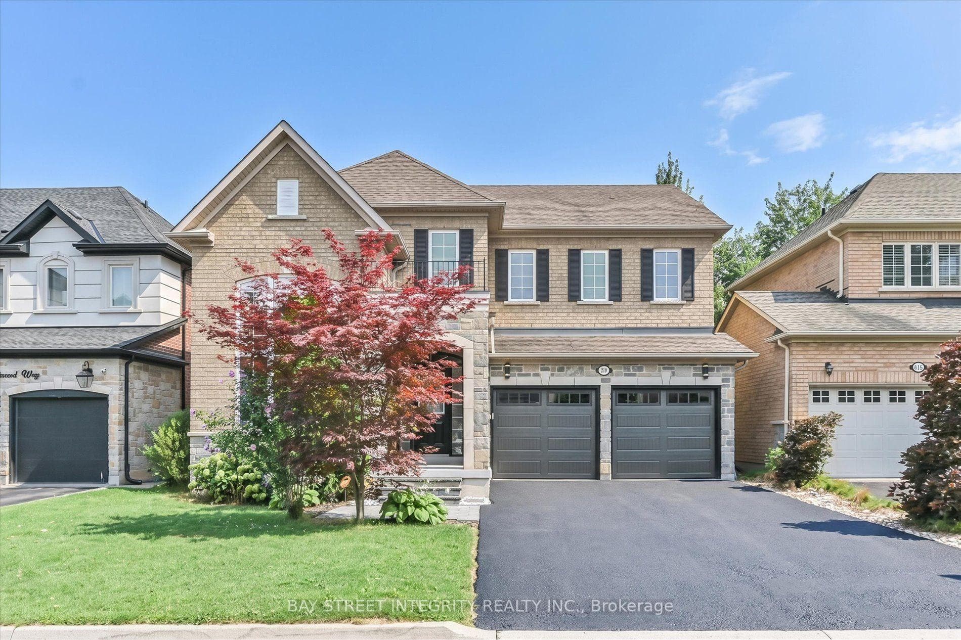 210 Milkweed Way, Oakville