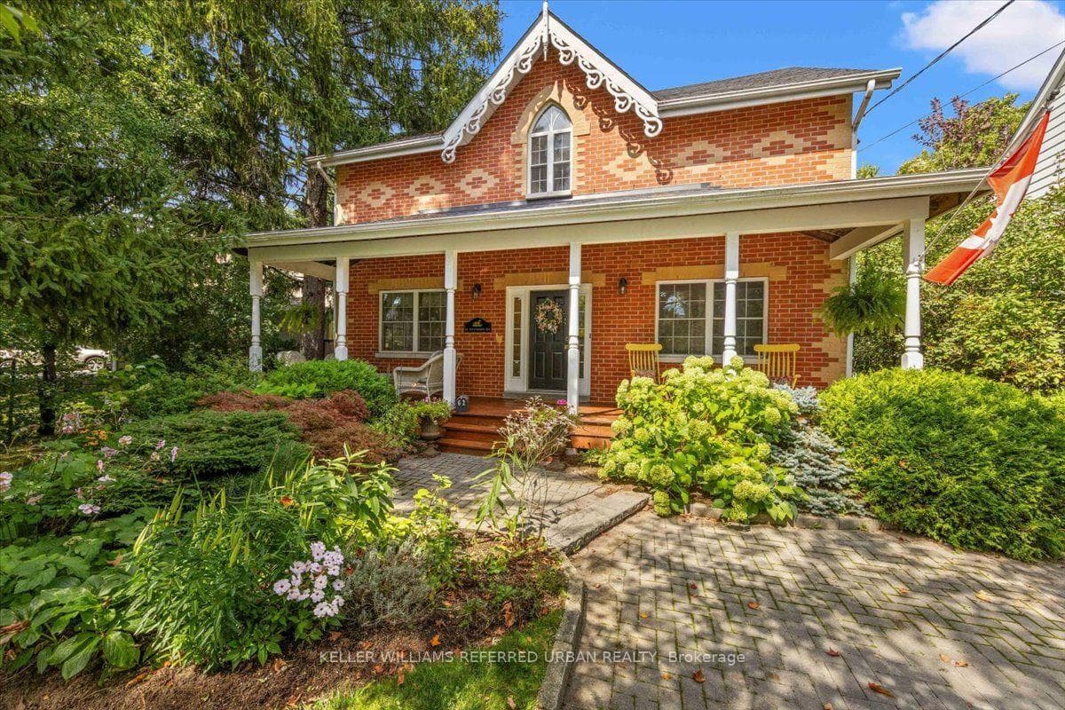 62 Wentworth Avenue, Toronto