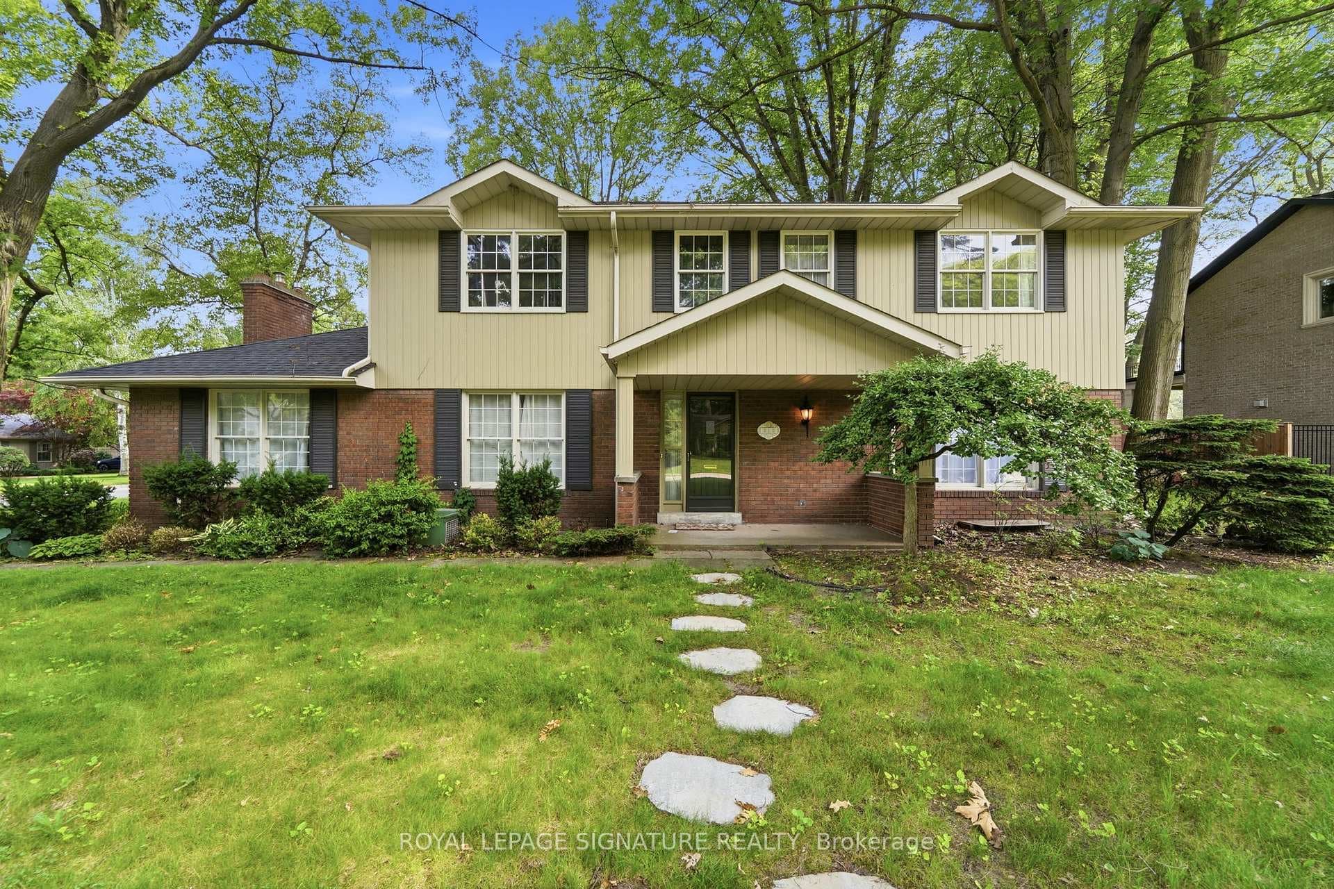 312 Dalewood Drive, Oakville