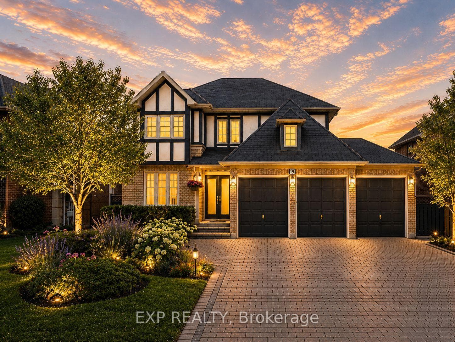 19 Springbrook Drive, Richmond Hill