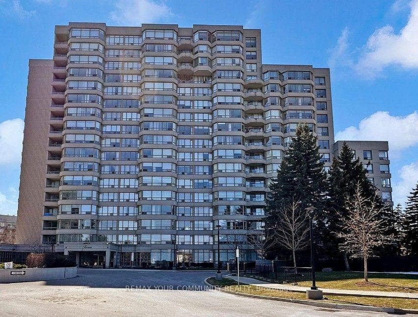 7 Townsgate Drive, Vaughan