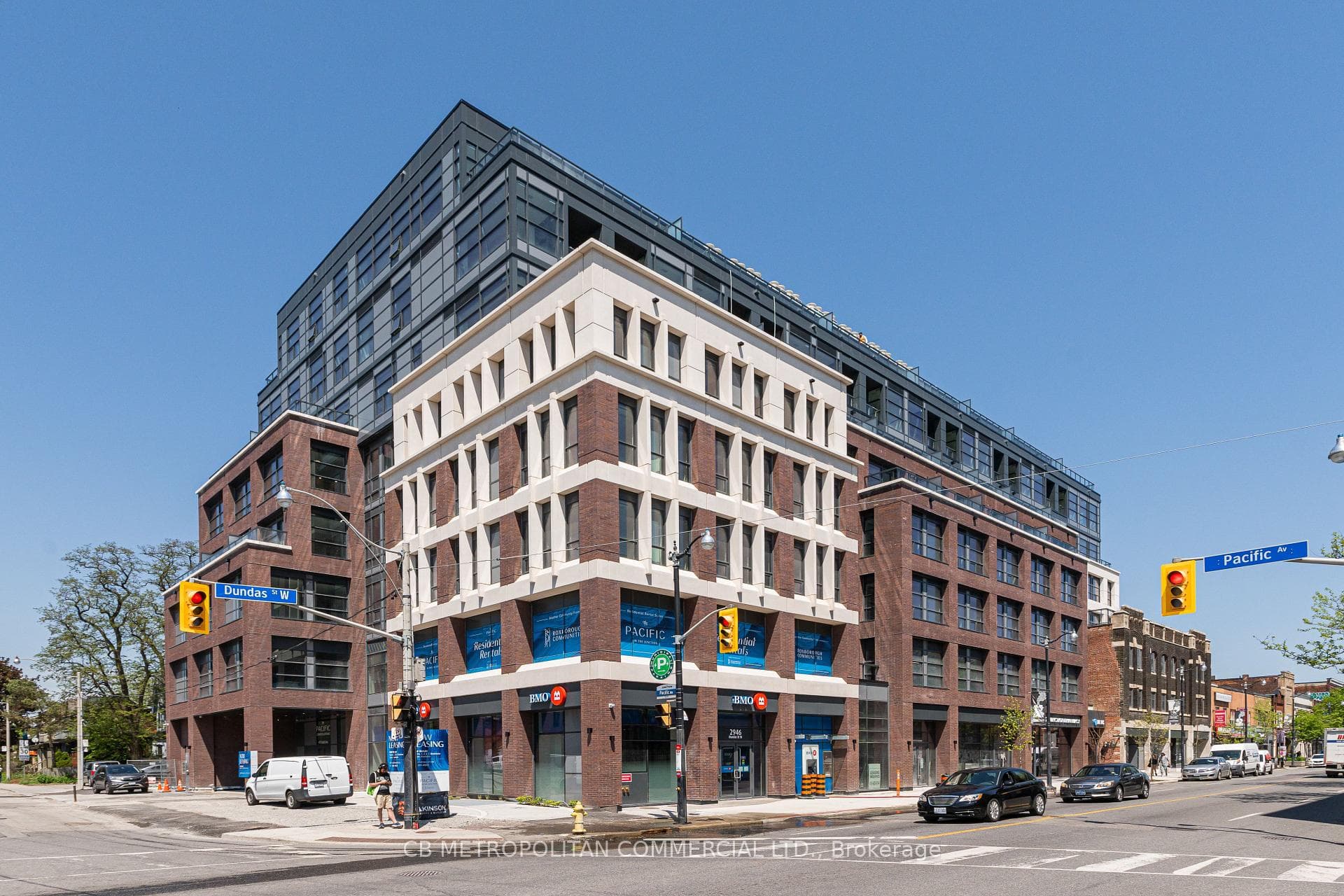 2946 Dundas Street West Street, Toronto