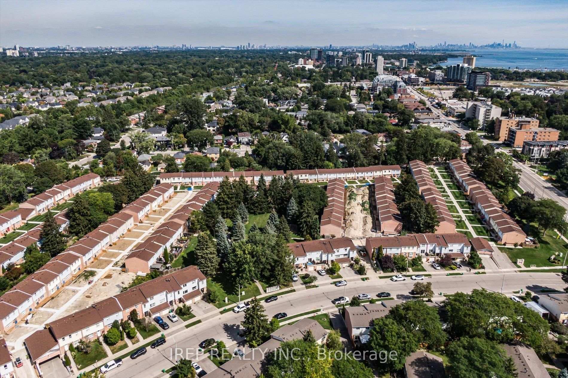 1055 Shawnmarr Road, Mississauga