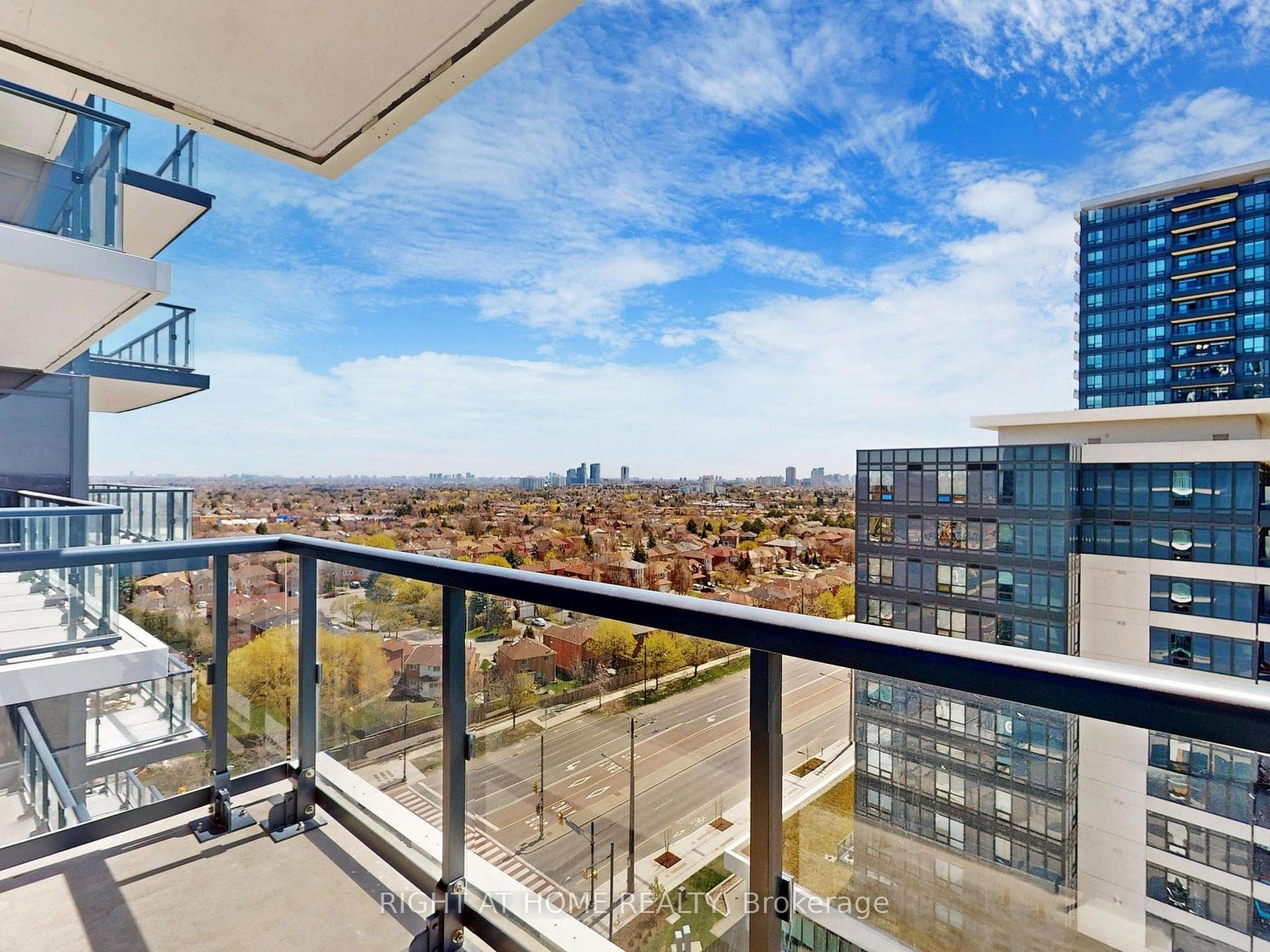 7950 Bathurst Street, Vaughan