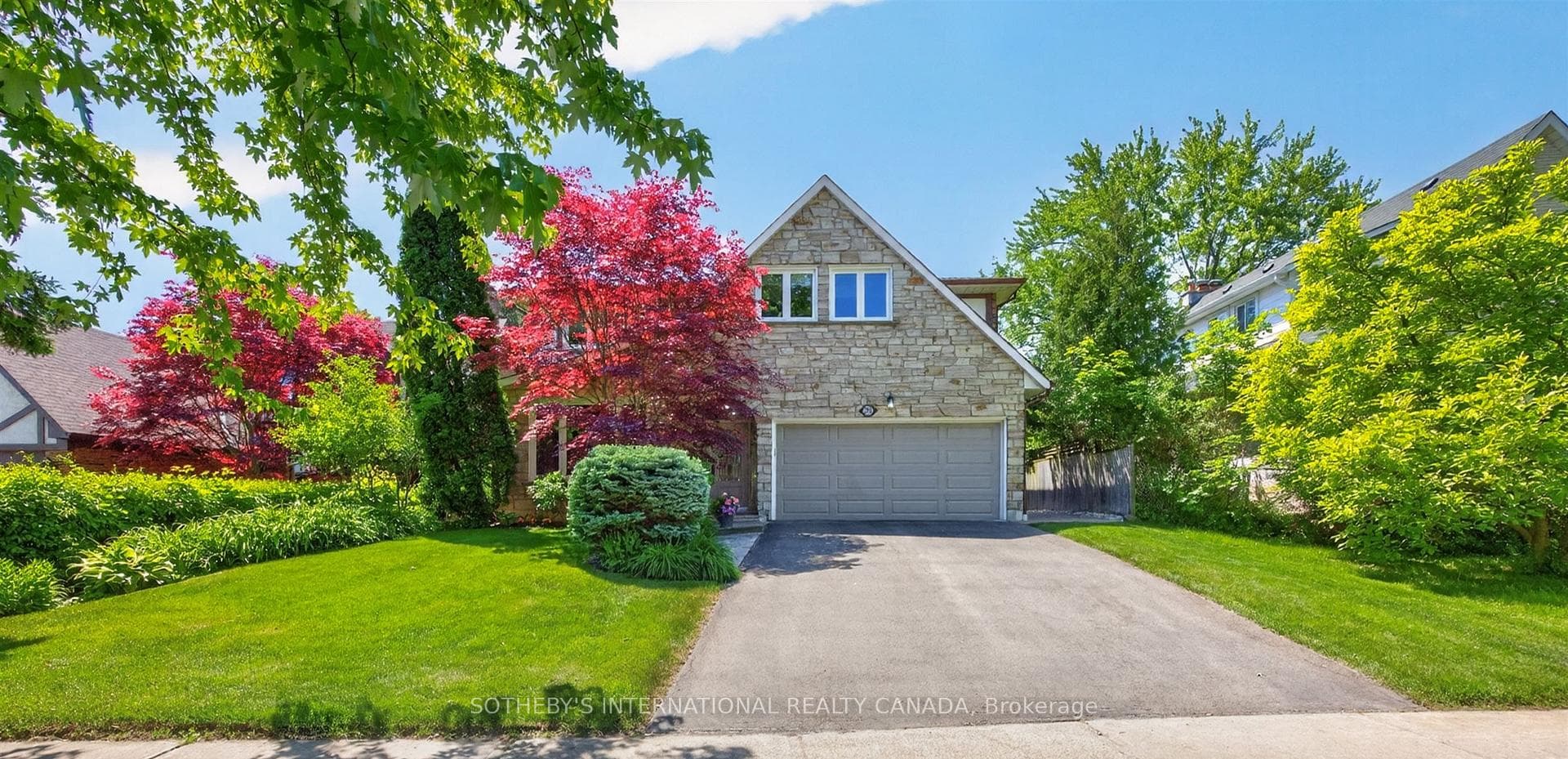 25 Gossamer Avenue, Toronto