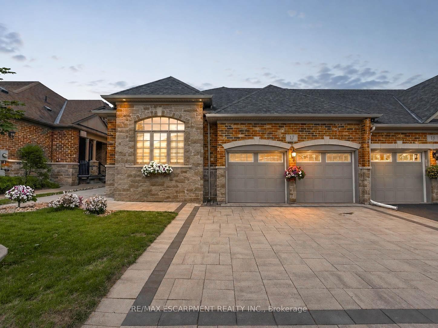 3353 Liptay Avenue, Oakville
