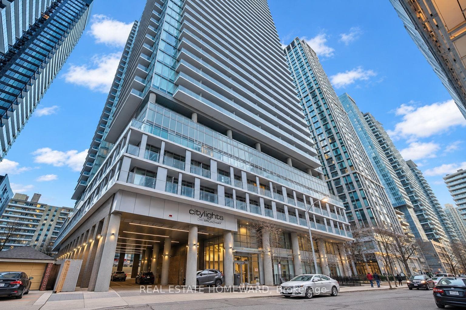 99 Broadway Avenue, Toronto