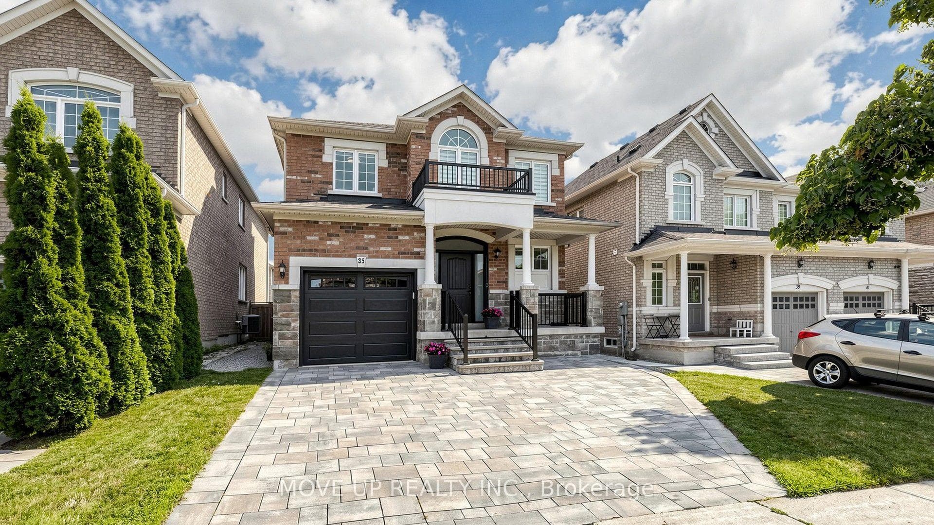 35 Lauderdale Drive, Vaughan