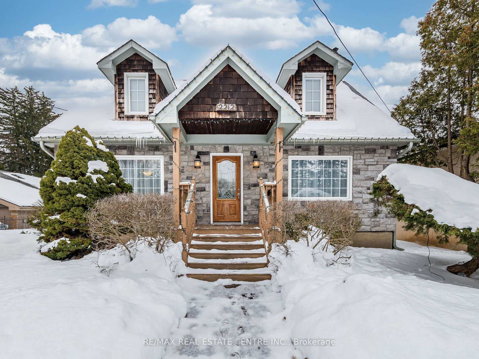 2212 Mississauga Road, Mississauga