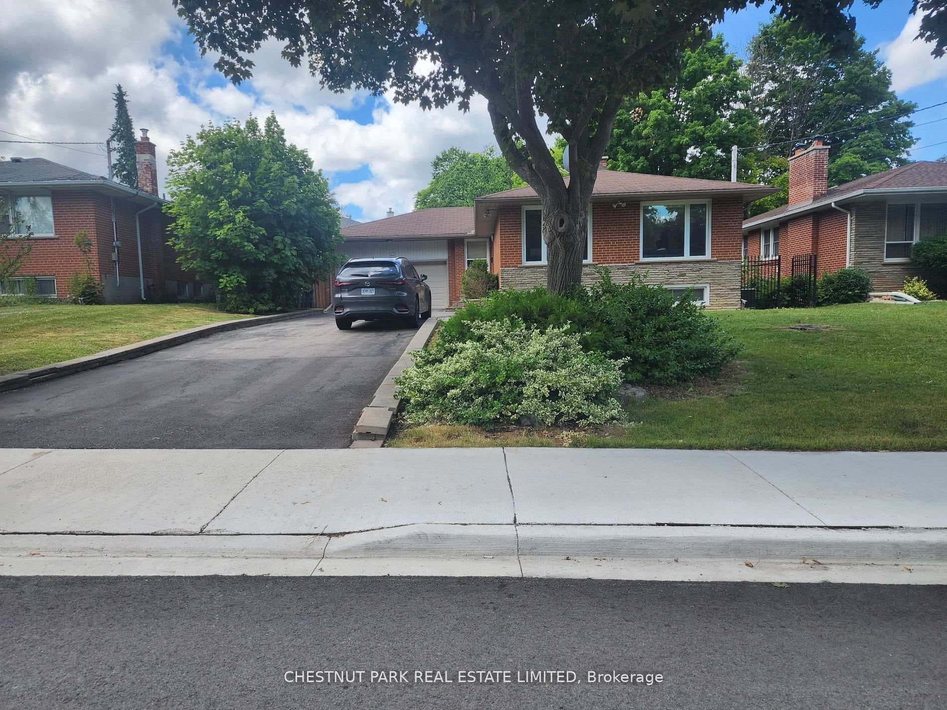 184 Burbank Drive, Toronto