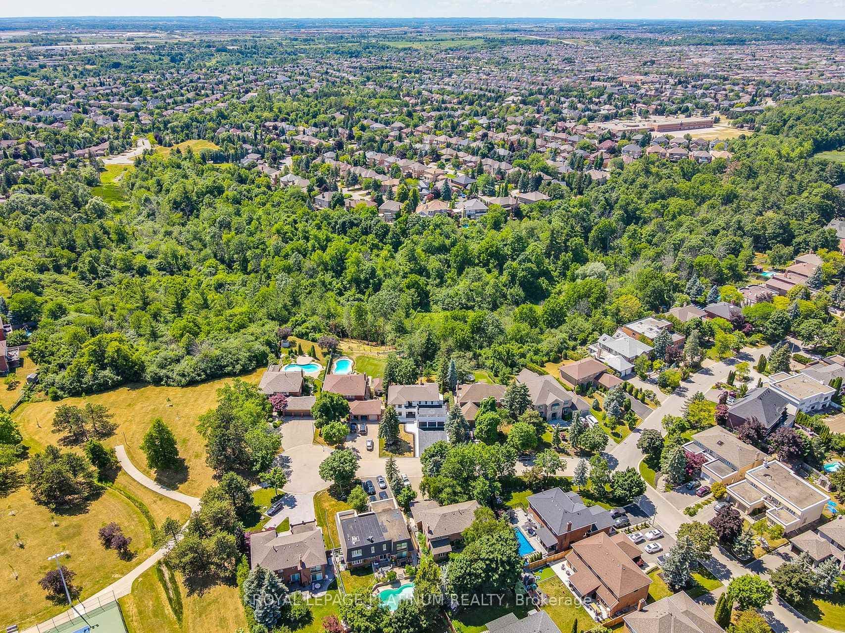 16 Bridgend Court, Vaughan