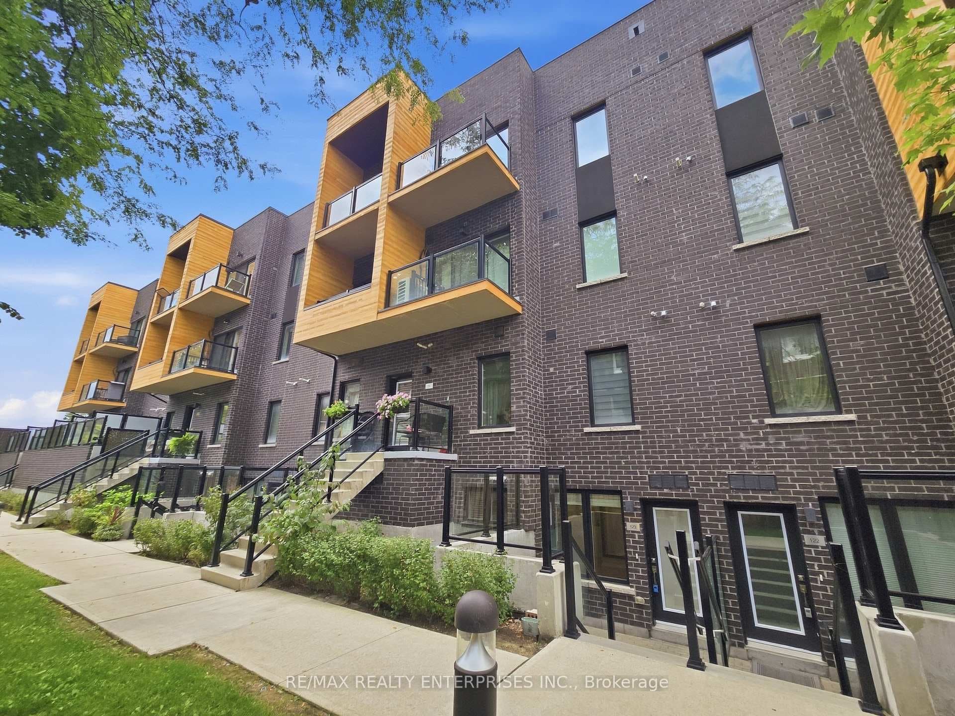 1145 Journeyman Lane, Mississauga