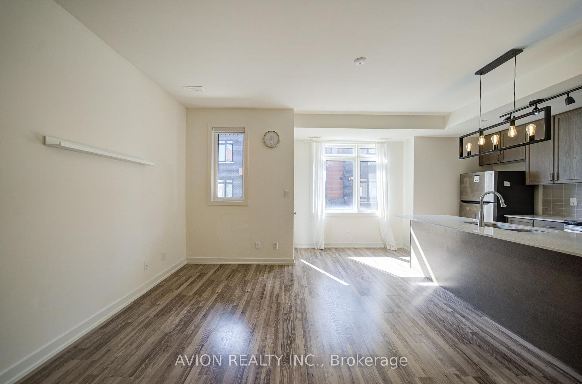 370 Red Maple Road, Richmond Hill