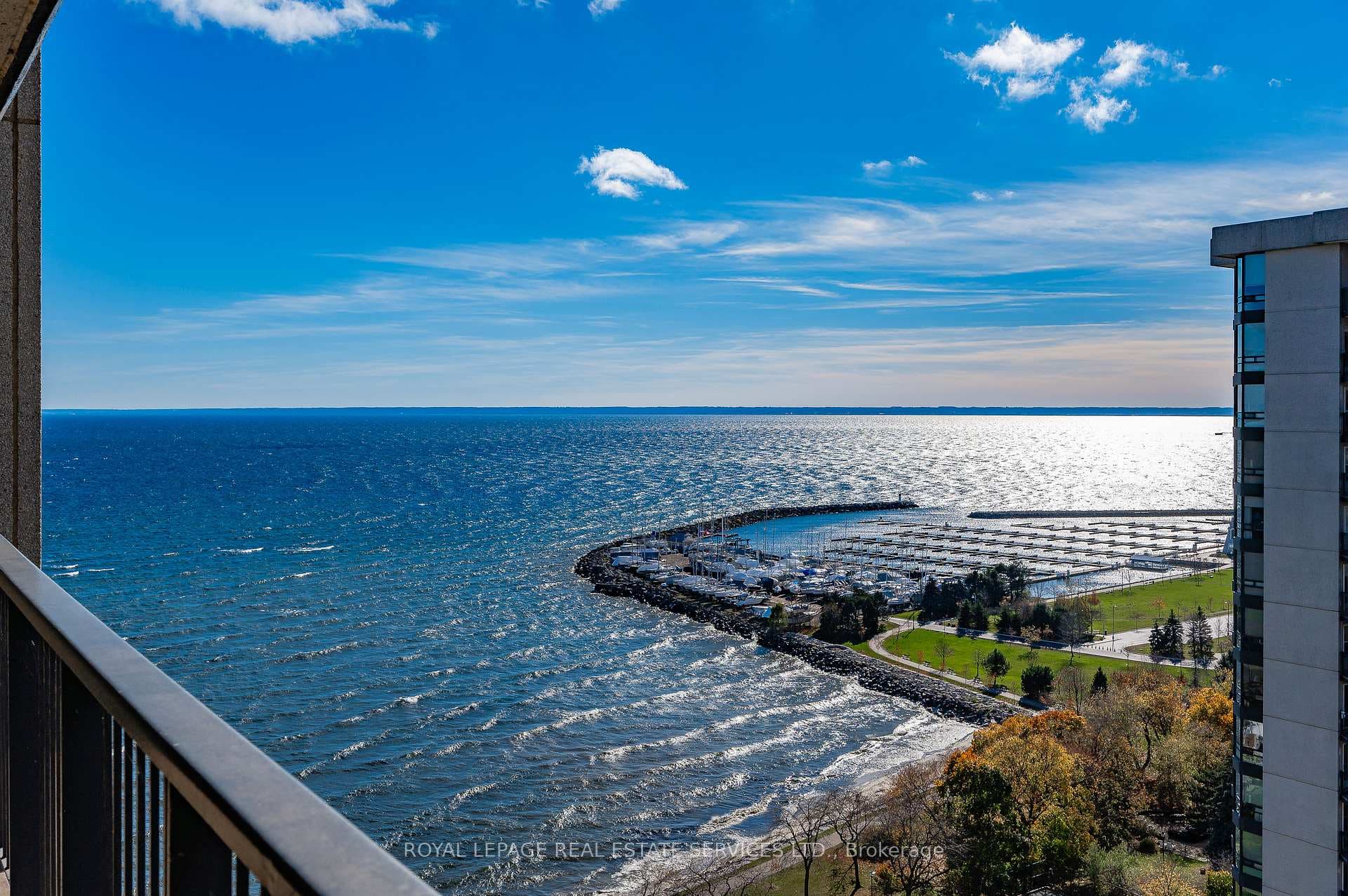 2170 Marine Drive, Oakville